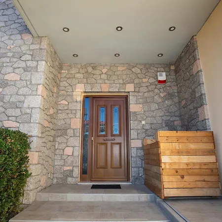 Gravia's Villa *